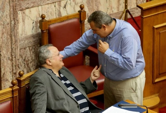 Τσίπρας, Καμμένος και Κοτζιάς: Τρεις ξένοι στο… ΝΑΤΟ – Η ελληνική αντιπροσωπεία προβληματική